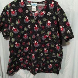 SB Scrubs Scrub XL Top Christmas Santa Clause Snow Flakes Trees Vet Peds Dentist